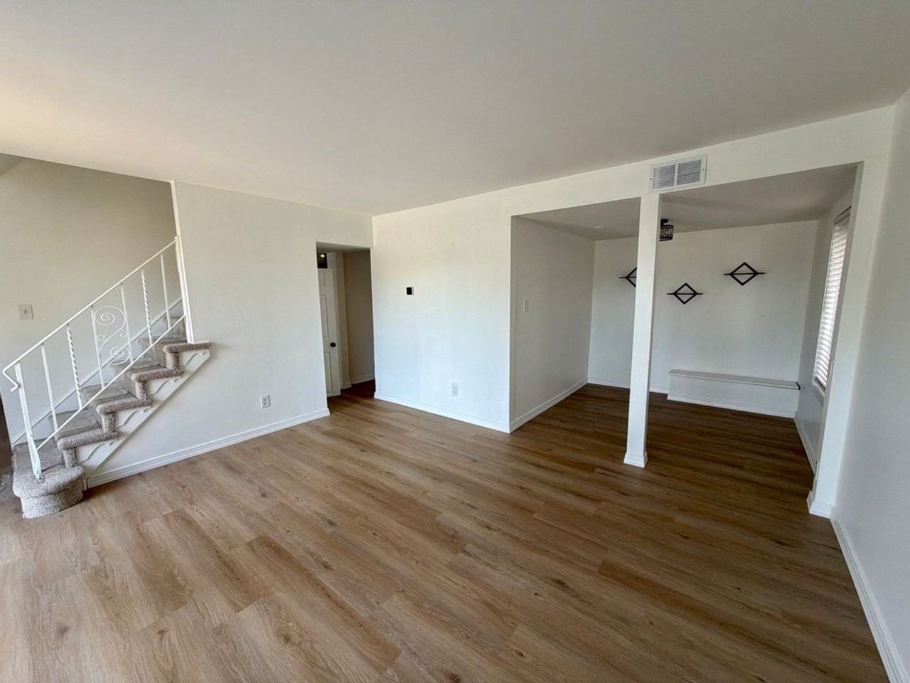 605 Cobble Creek Curv - Photo 6 of 31