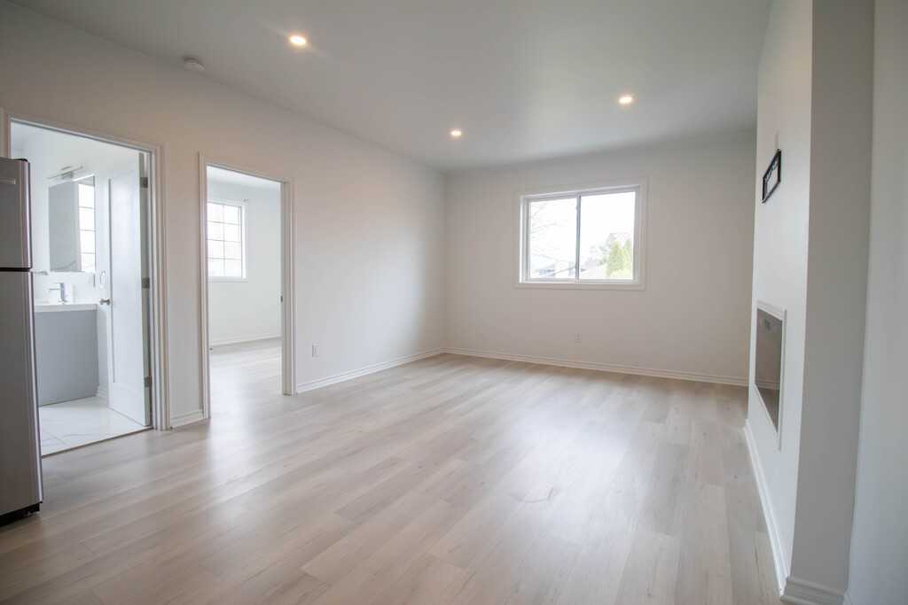 6748 Winston St - Photo 2 of 16