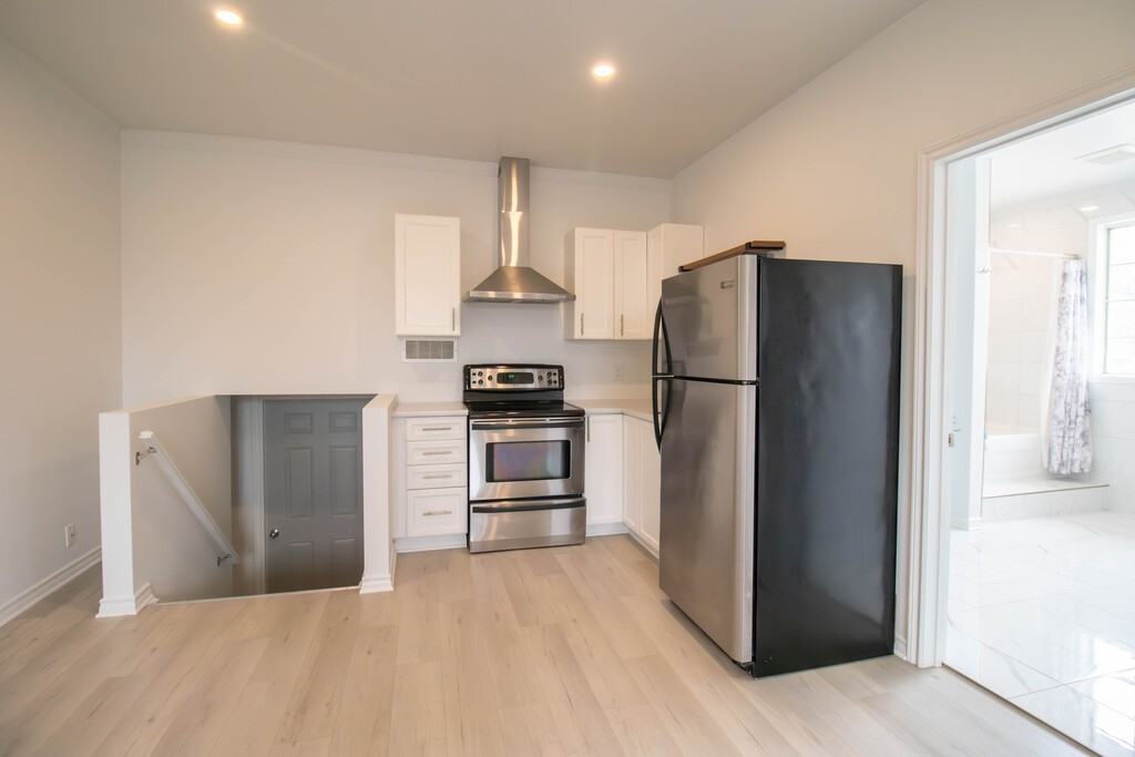 6748 Winston St - Photo 6 of 16