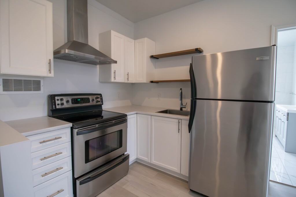 6748 Winston St - Photo 7 of 16