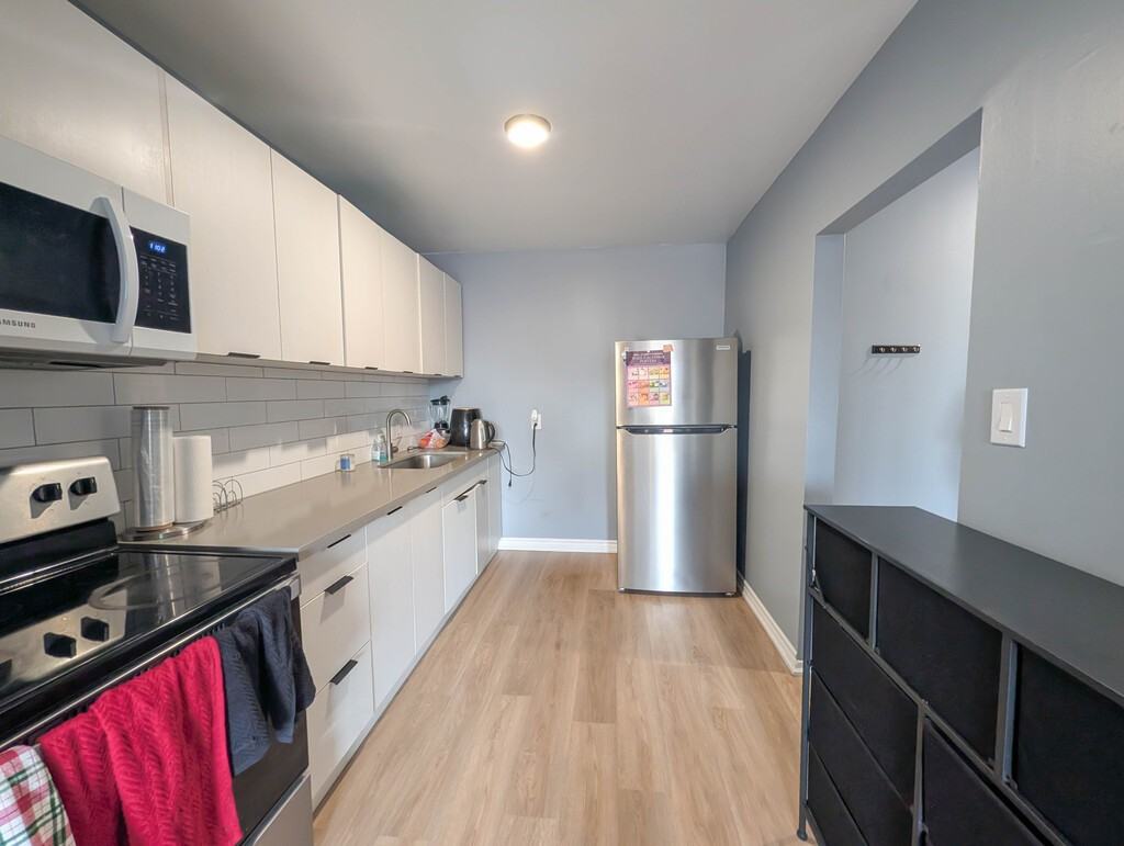 5824 Main St - Photo 4 of 12