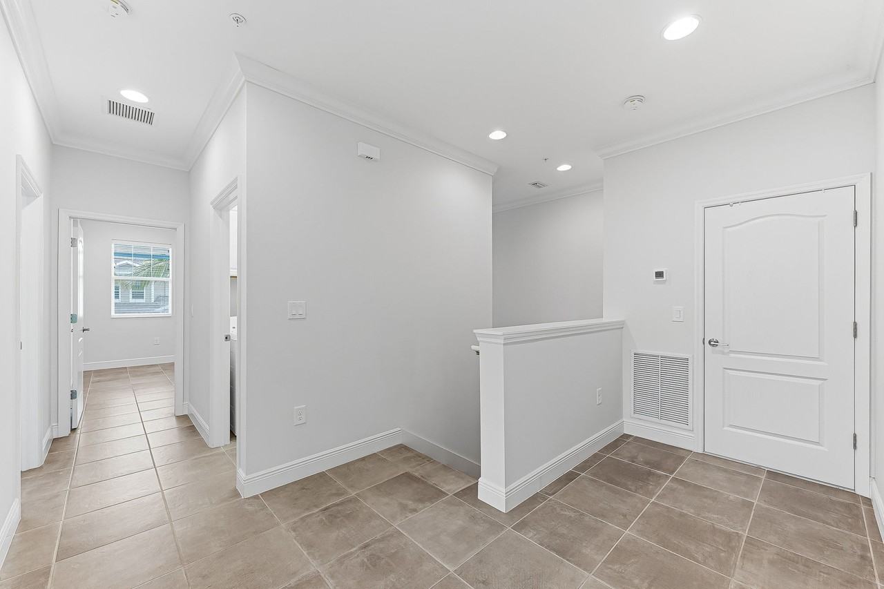 6969 Avalon Cir #1508 - Photo 3 of 34