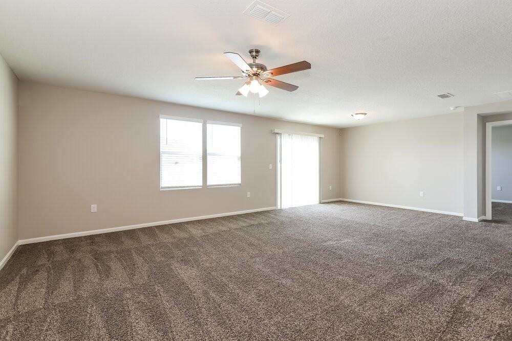 2227 Pebble Point Dr - Photo 4 of 14