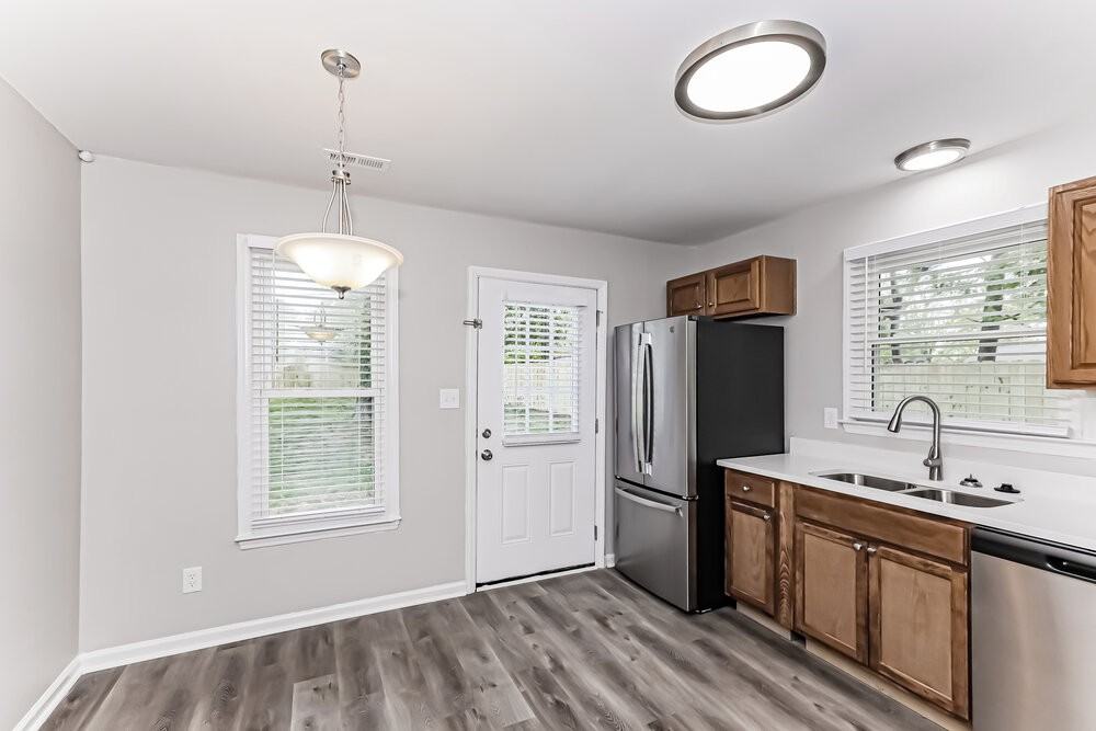 3522 Fortis Ln - Photo 6 of 17