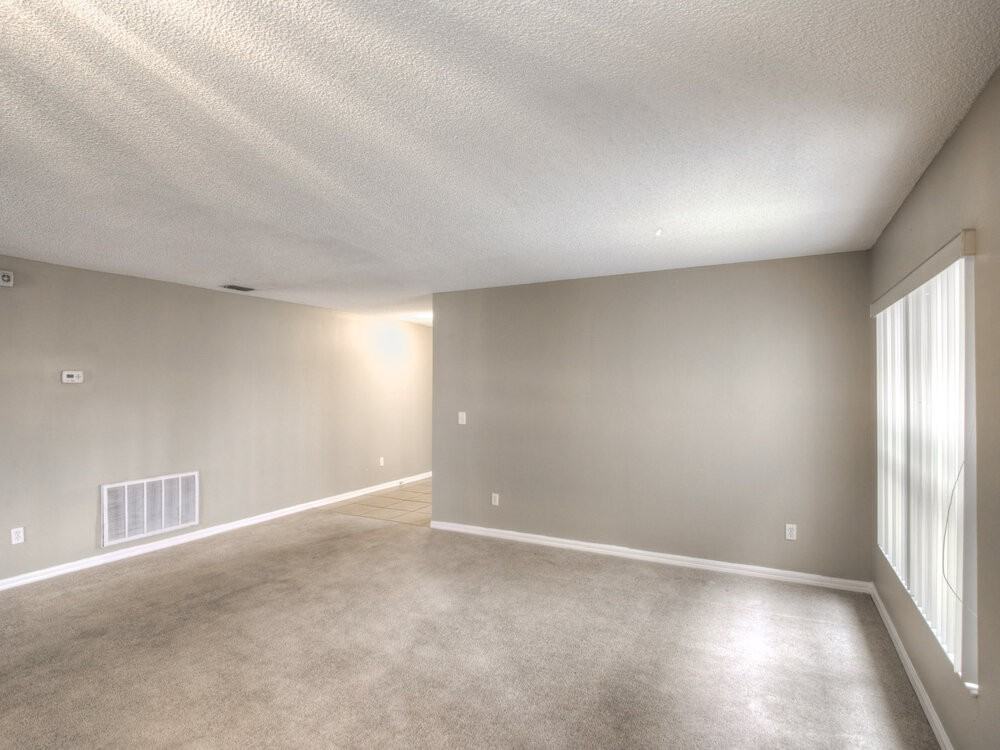 12916 Los Alamitos Ct - Photo 3 of 15