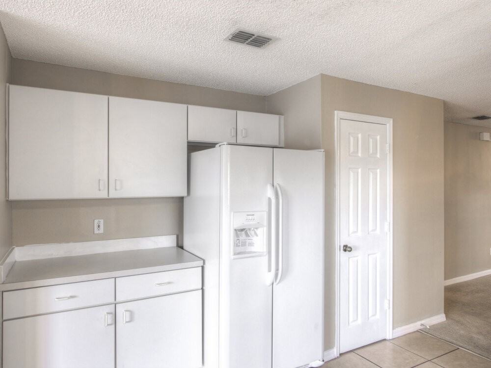 12916 Los Alamitos Ct - Photo 6 of 15