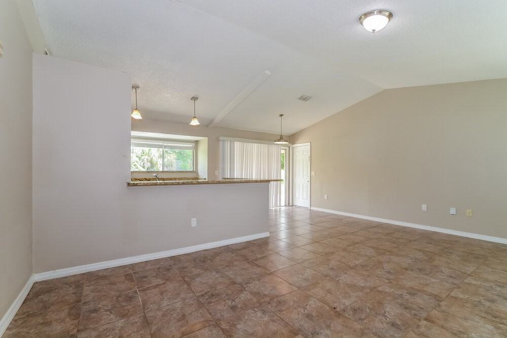 5343 Broken Pine Cir - Photo 3 of 22