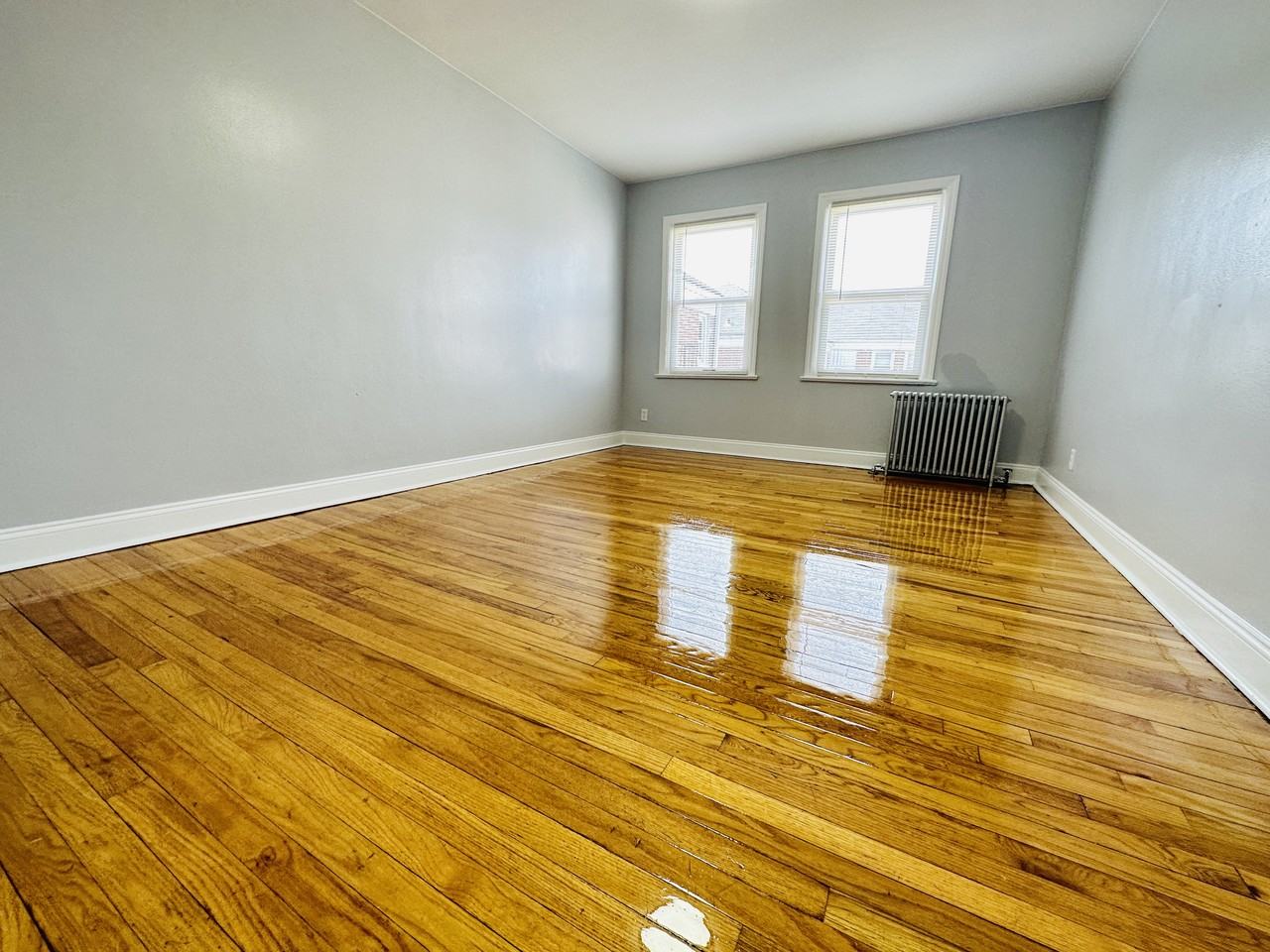 194 Park Ave #5B2 - Photo 2 of 15