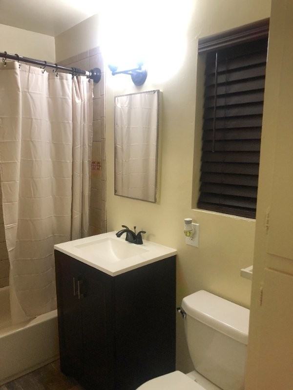 504 W Hillsdale St - Photo 4 of 5