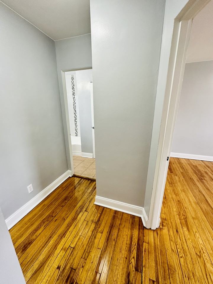 194 Park Ave #5B2 - Photo 4 of 15