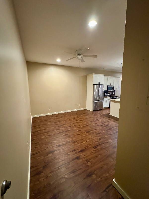 411 S Mcewan St #3 - Photo 4 of 13