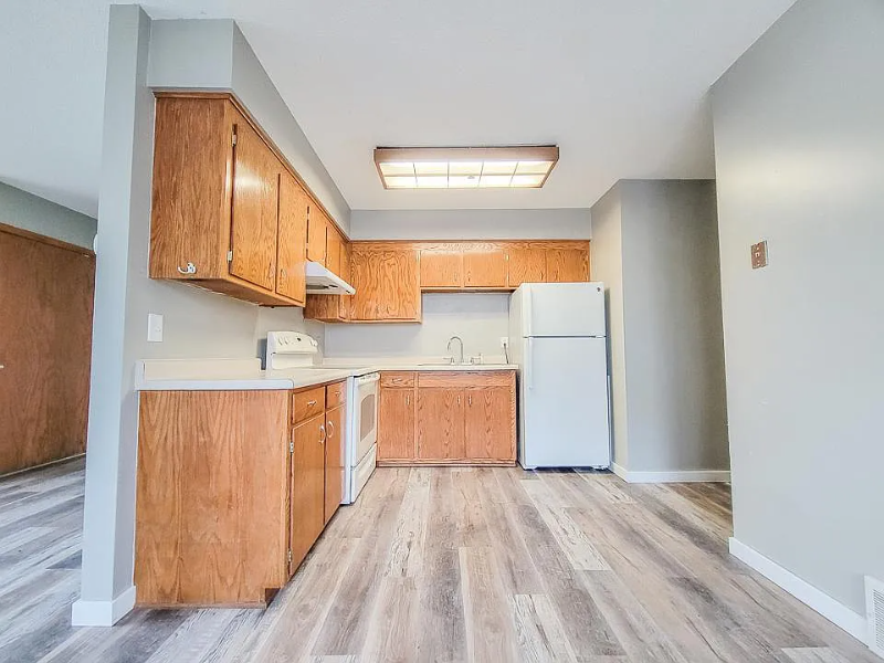 5723 Quincy St - Photo 2 of 17