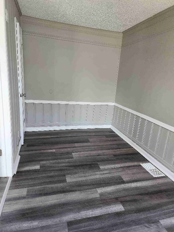 8004 Lydia Ave - Photo 6 of 12