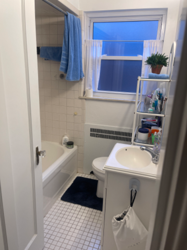 3577 Saybrook Ave #3 - Photo 6 of 8