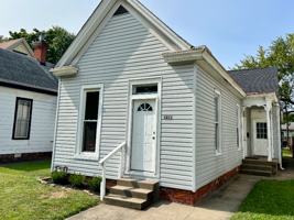 featured image of 1813 E Elm St