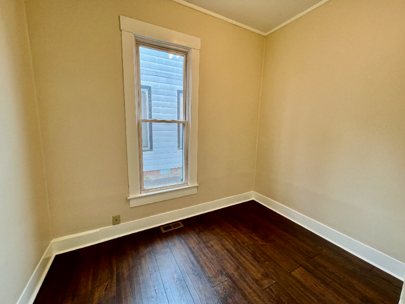 1813 E Elm St - Photo 6 of 16