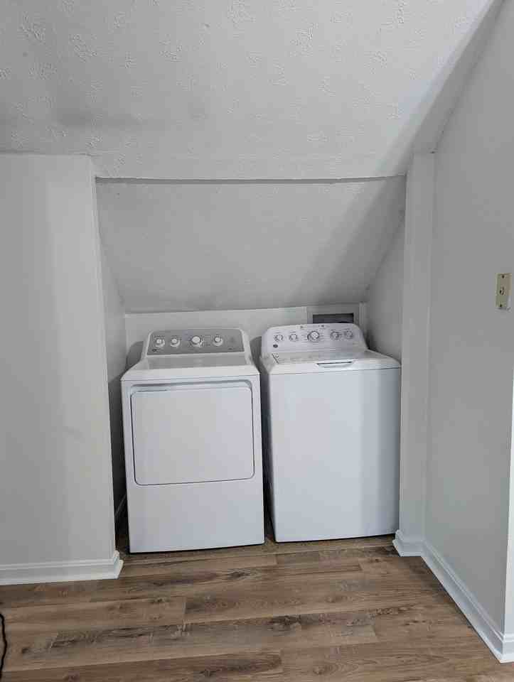 1742 E Elm St #2 - Photo 6 of 14