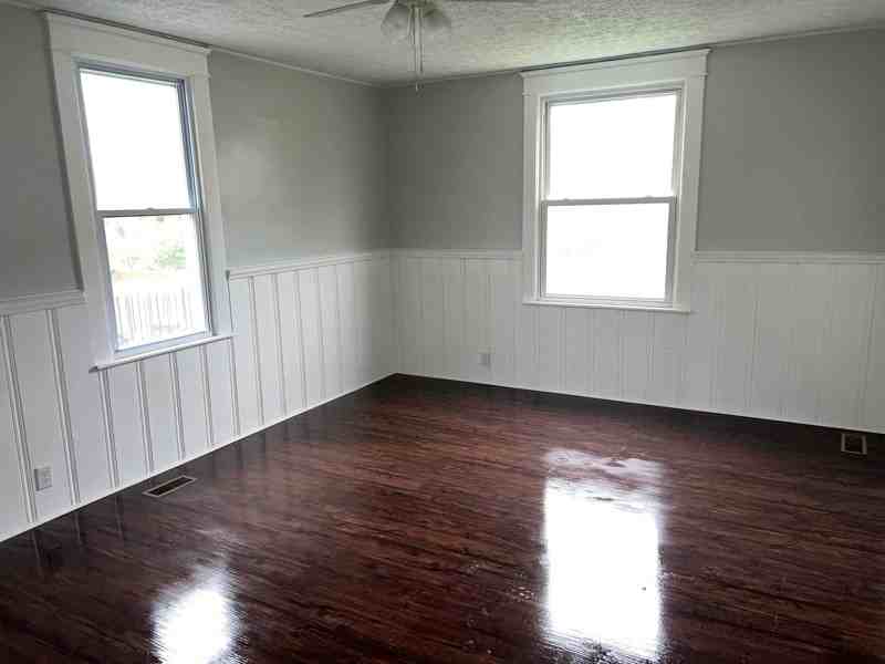 302 Mccoy St #3 - Photo 4 of 8