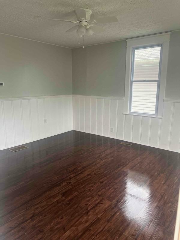 302 Mccoy St #3 - Photo 6 of 8