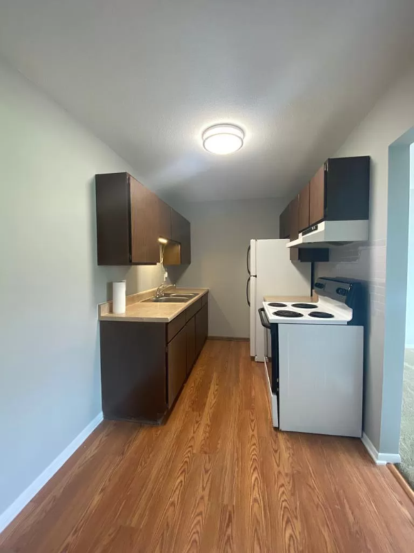 5215 Main St E #2 - Photo 7 of 9