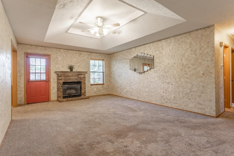 2942 E Chattanooga St - Photo 2 of 19