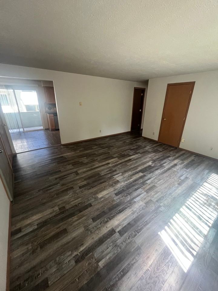 2411 S Grand Blvd #B3 - Photo 7 of 7
