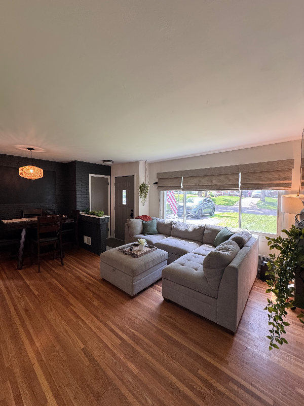 6929 Newton Ave S - Photo 3 of 12
