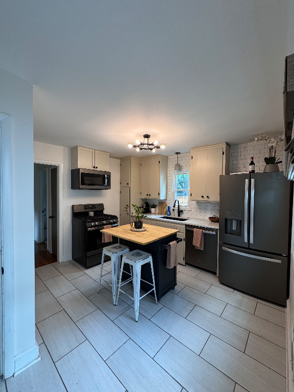 6929 Newton Ave S - Photo 5 of 12