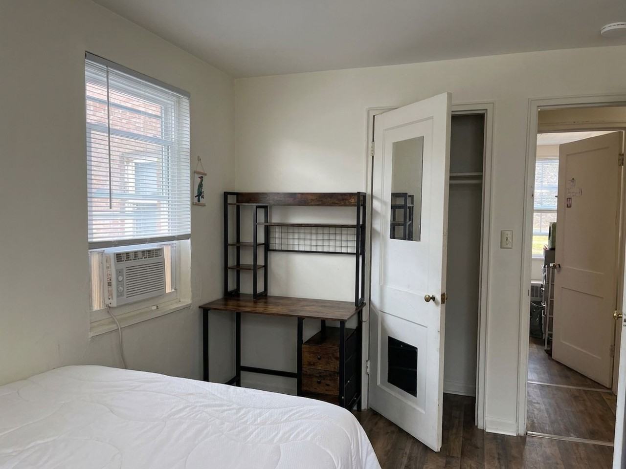 Lakeland Apartments - Photo 5 of 36