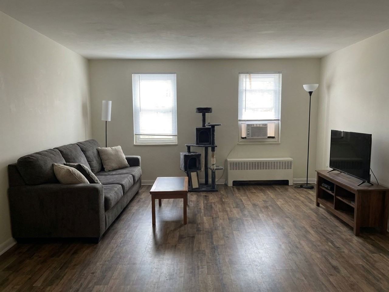 Lakeland Apartments - Photo 6 of 36