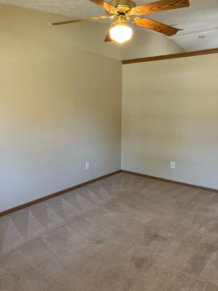 1340 Wayne St - Photo 3 of 14