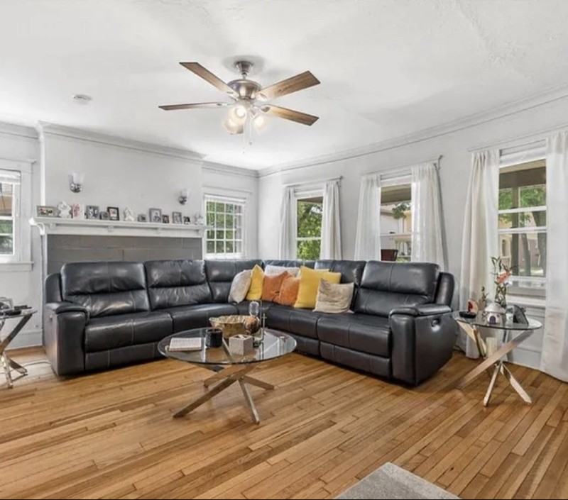 748 N 34th St - Photo 3 of 19