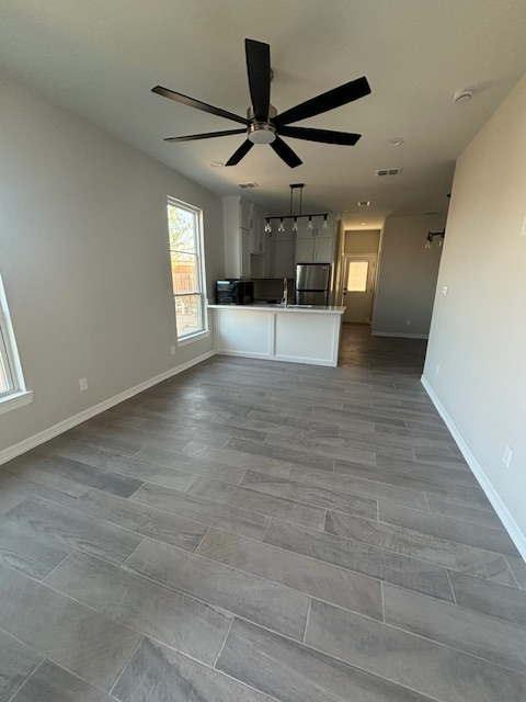 1117 E Esperanza Ave - Photo 3 of 14
