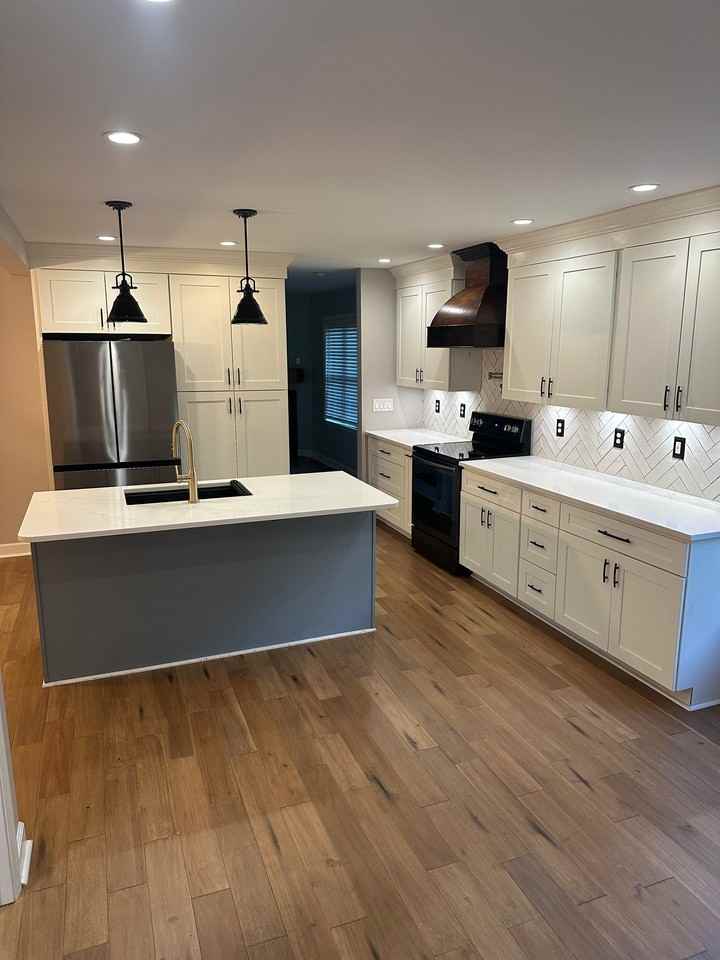 15731 Pypers Pointe Dr - Photo 2 of 21