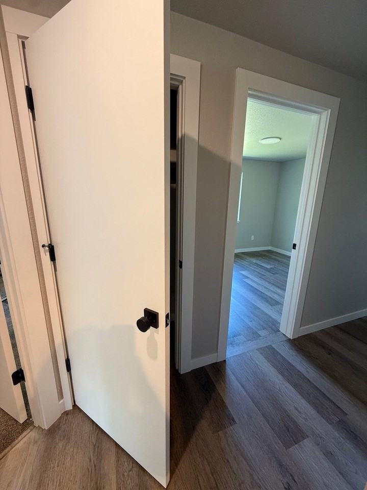 1809 N Regal St - Photo 6 of 11