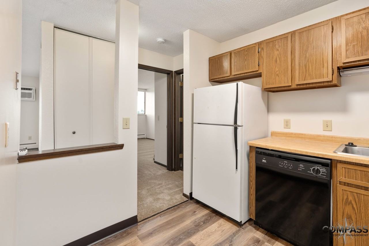 2214 - Westwinds Apartments - Photo 6 of 17