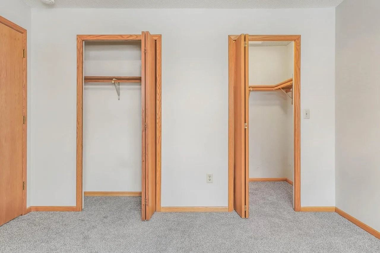 9936 Fillmore St Ne - Photo 4 of 13