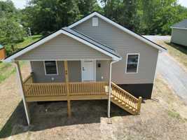 featured image of 40 Hollins Mill Rd