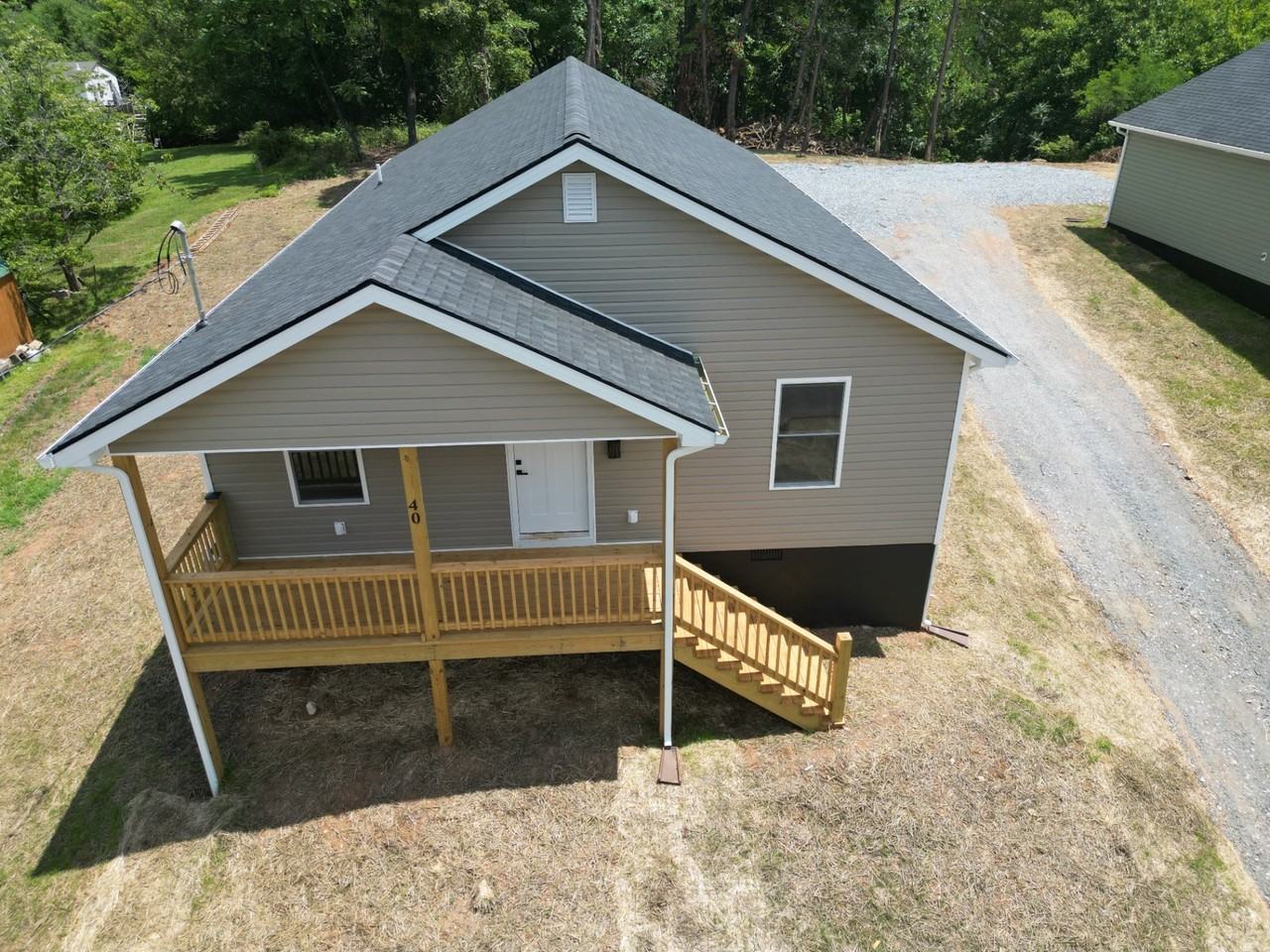 40 Hollins Mill Rd - Photo 2 of 24