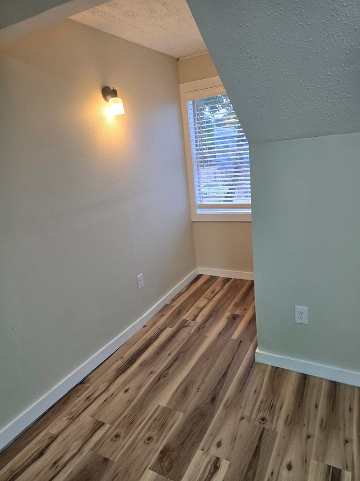 614 Fairview Ave #3 - Photo 5 of 6