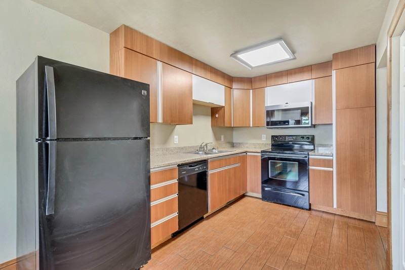 8621 S Monroe St #1 - Photo 3 of 19