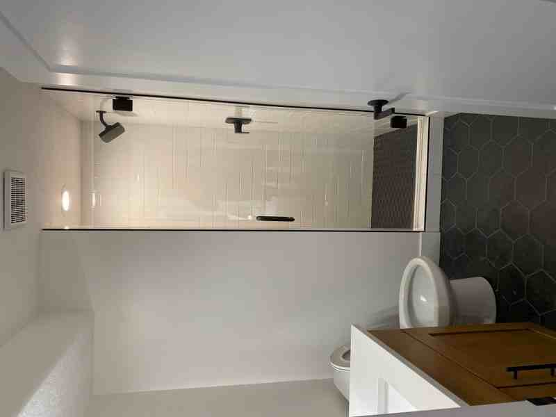 909 N Burke Ln - Photo 3 of 5