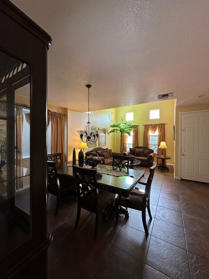 2613 Covelite Way - Photo 5 of 14