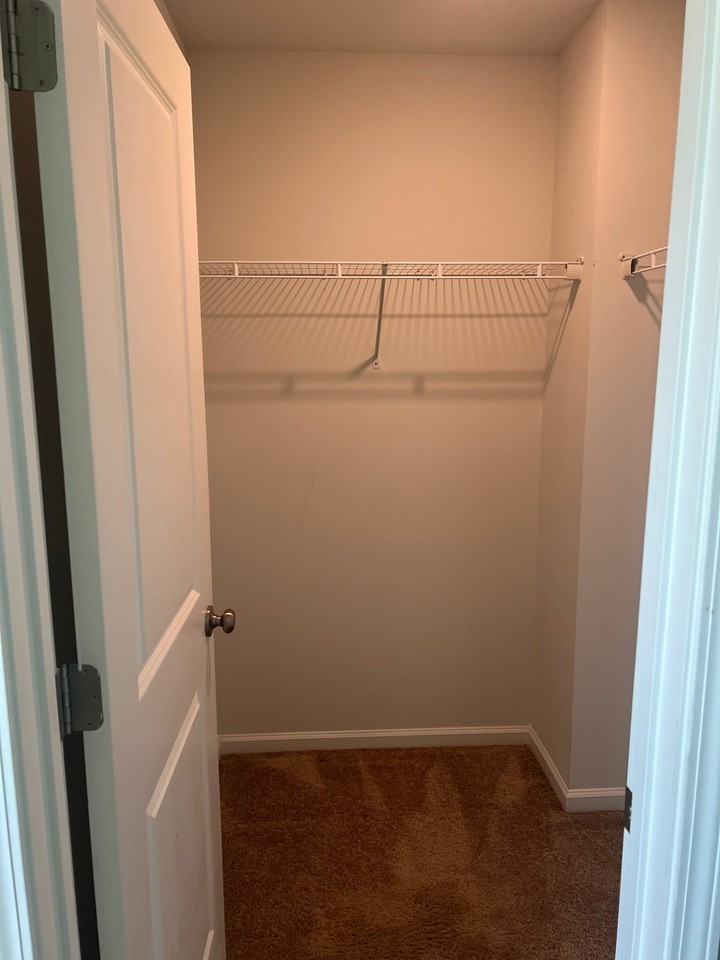 214 Great Bend Dr - Photo 5 of 18