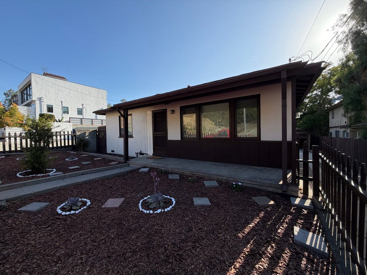 2297 Glendale Blvd #A - Photo 2 of 17