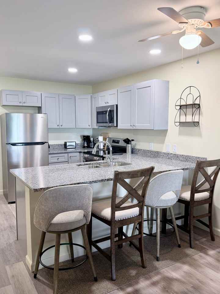 128 Zeb St #A104 - Photo 5 of 11