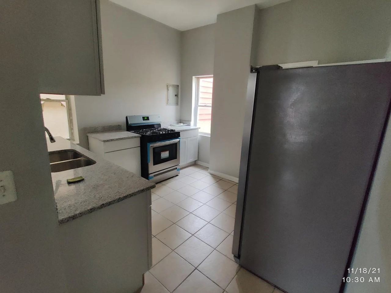 1262 S Fairfield Ave #2ndFL - Photo 5 of 6