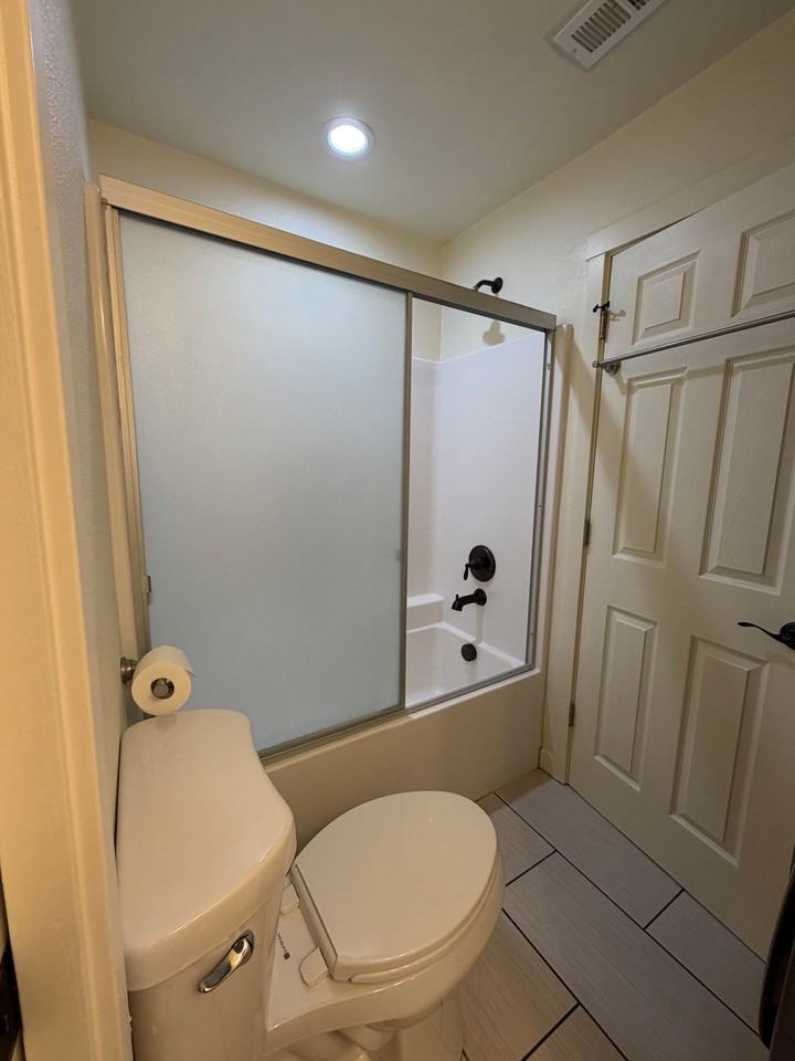 3405 E 21st St - Photo 6 of 18