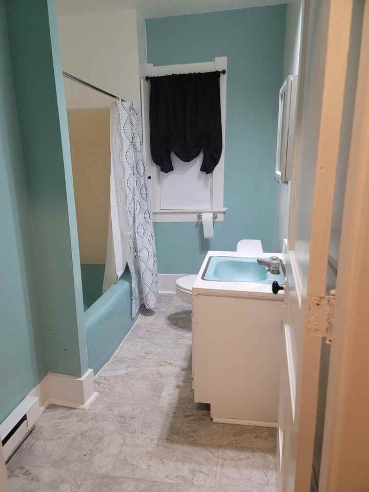 303 N 11th St #2 - Photo 4 of 7