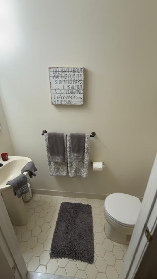 353 Cynthia Ln - Photo 7 of 20